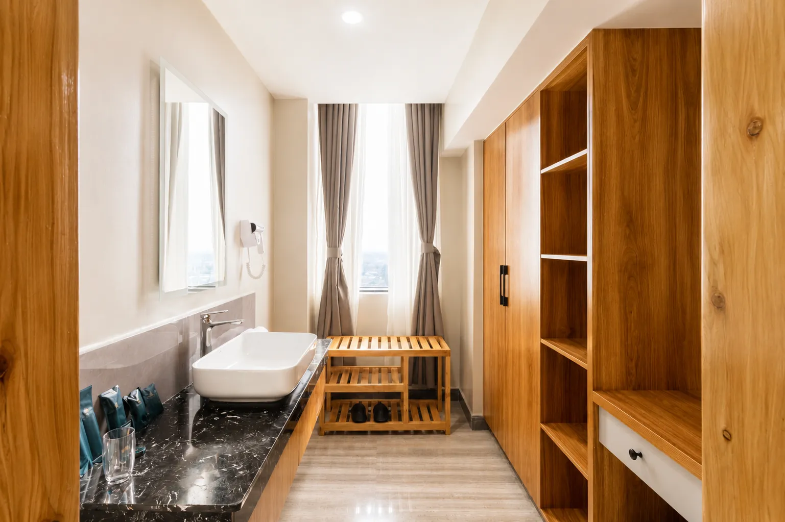 deluxe twin room walk in closet and powder room