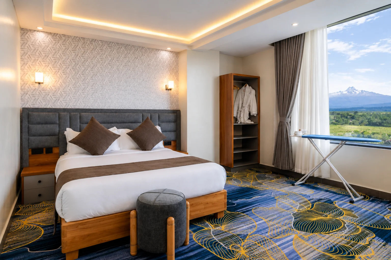 two-bedroom-suite-extra-bedroom-mount-kenya-view-tha-nickolee-hotel-nanyuki